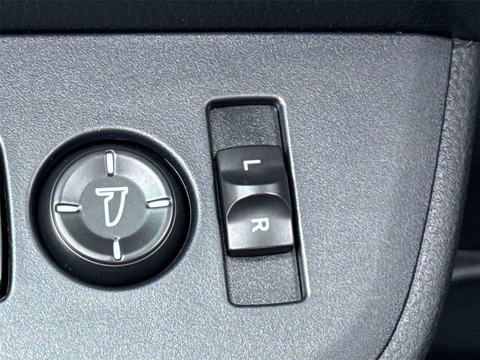 Certified 2025 Honda Pilot EX-L image 15