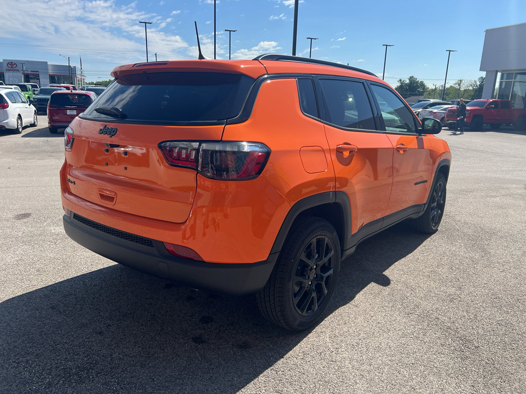 New 2026 Jeep Compass Latitude AWD/4WD image 8