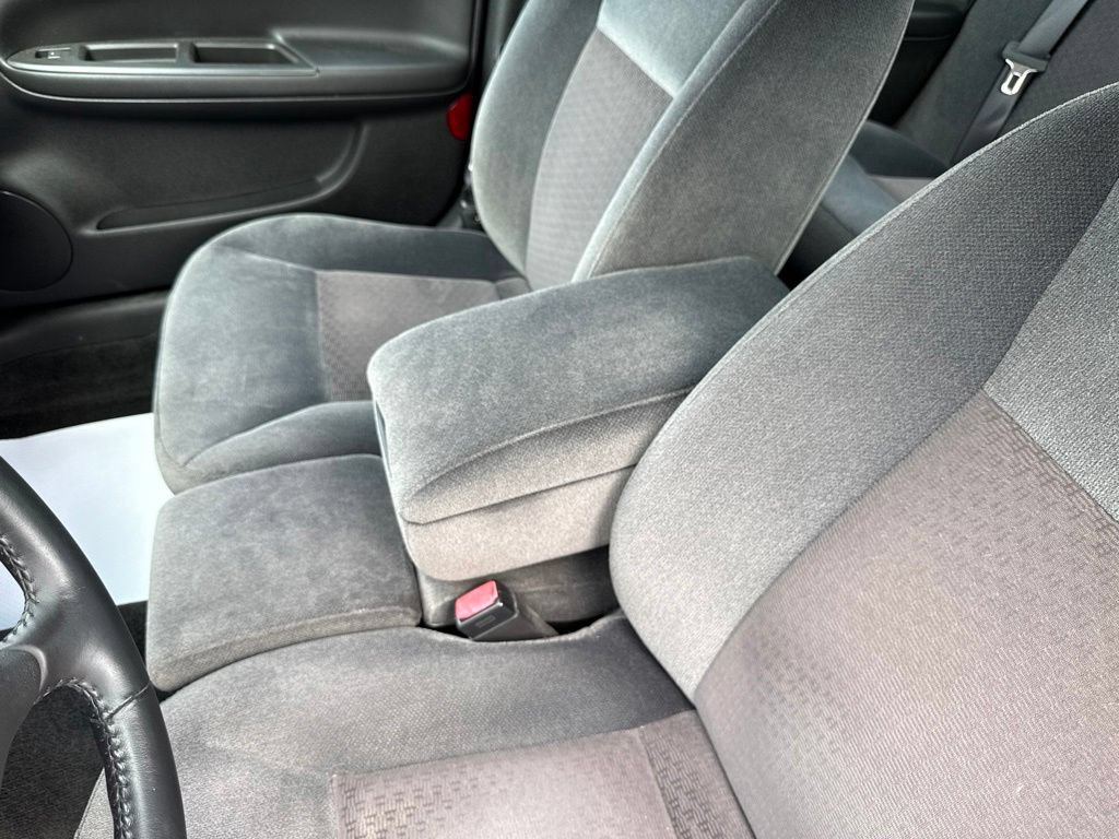 Used 2012 Chevrolet Impala LT FWD image 25