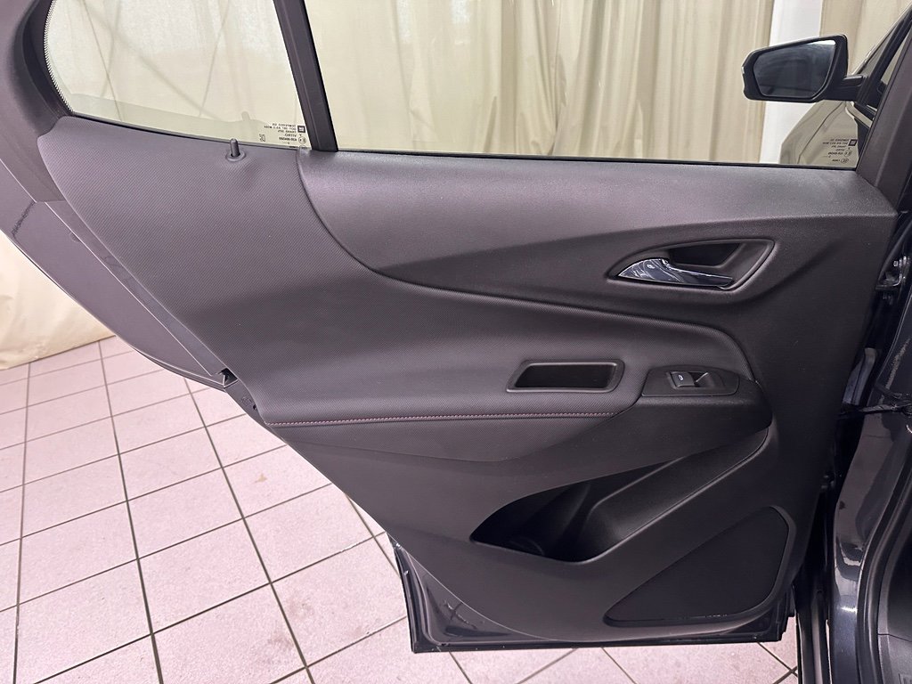 Certified 2022 Chevrolet Equinox RS w/ RS Leather Package image 32