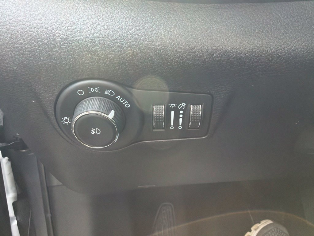 Used 2024 Jeep Compass Limited AWD/4WD image 29