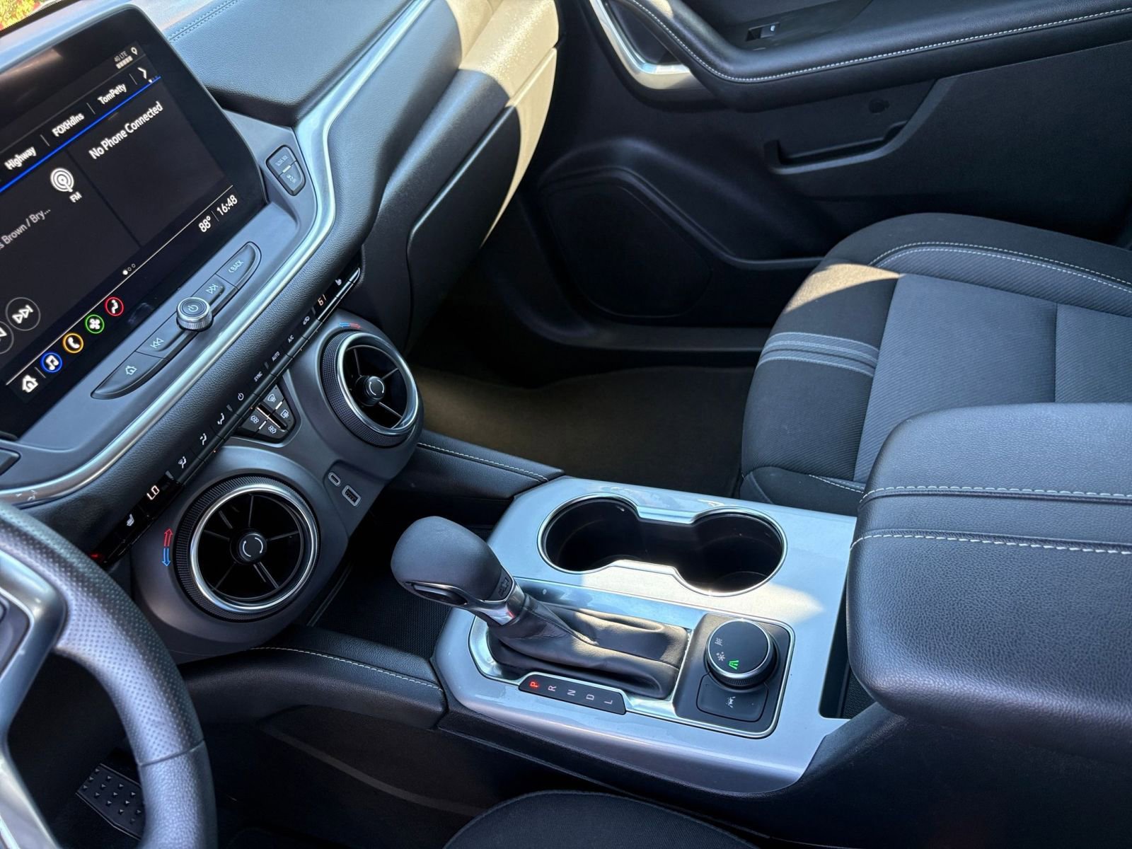 Used 2025 Chevrolet Blazer LT image 43