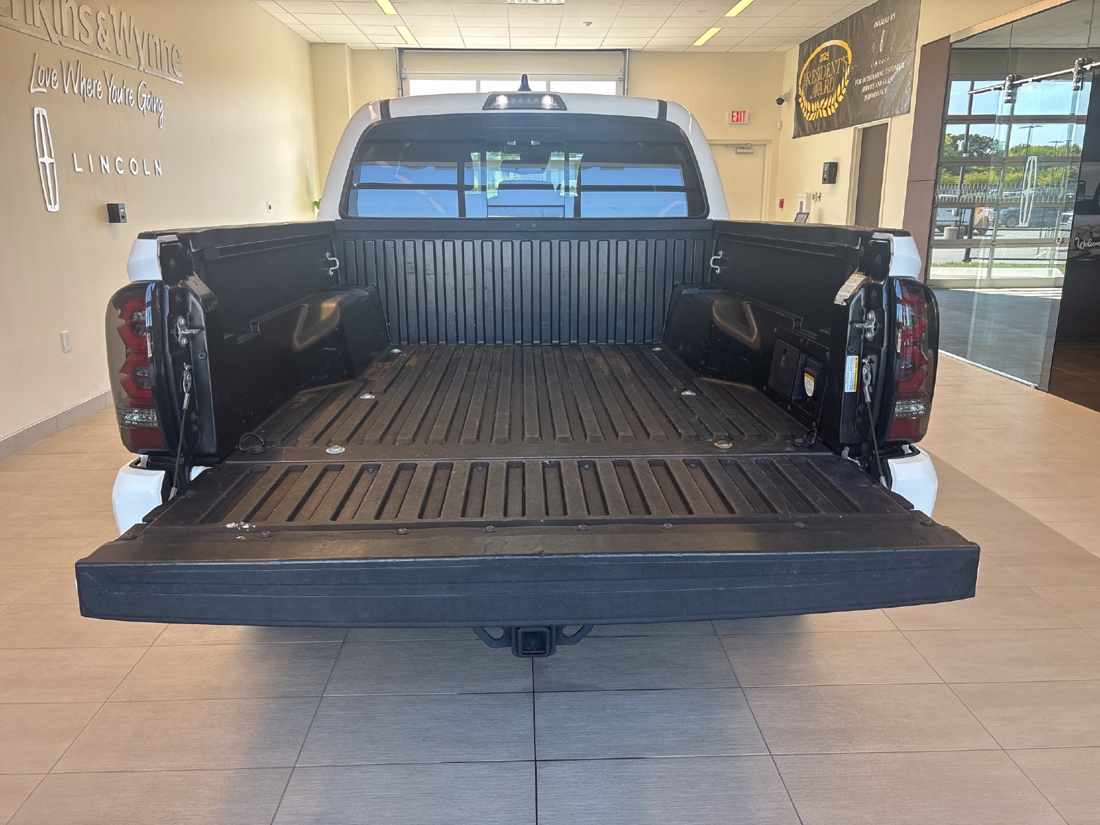 Used 2021 Toyota Tacoma TRD Sport RWD image 11