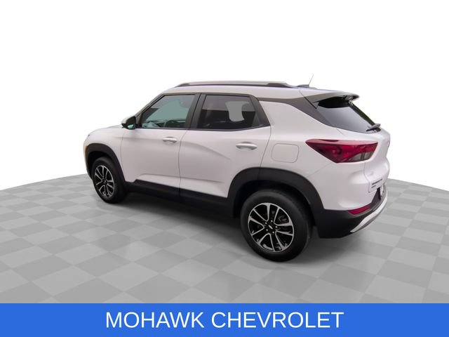 Certified 2025 Chevrolet TrailBlazer LT w/ Convenience Package AWD/4WD image 6