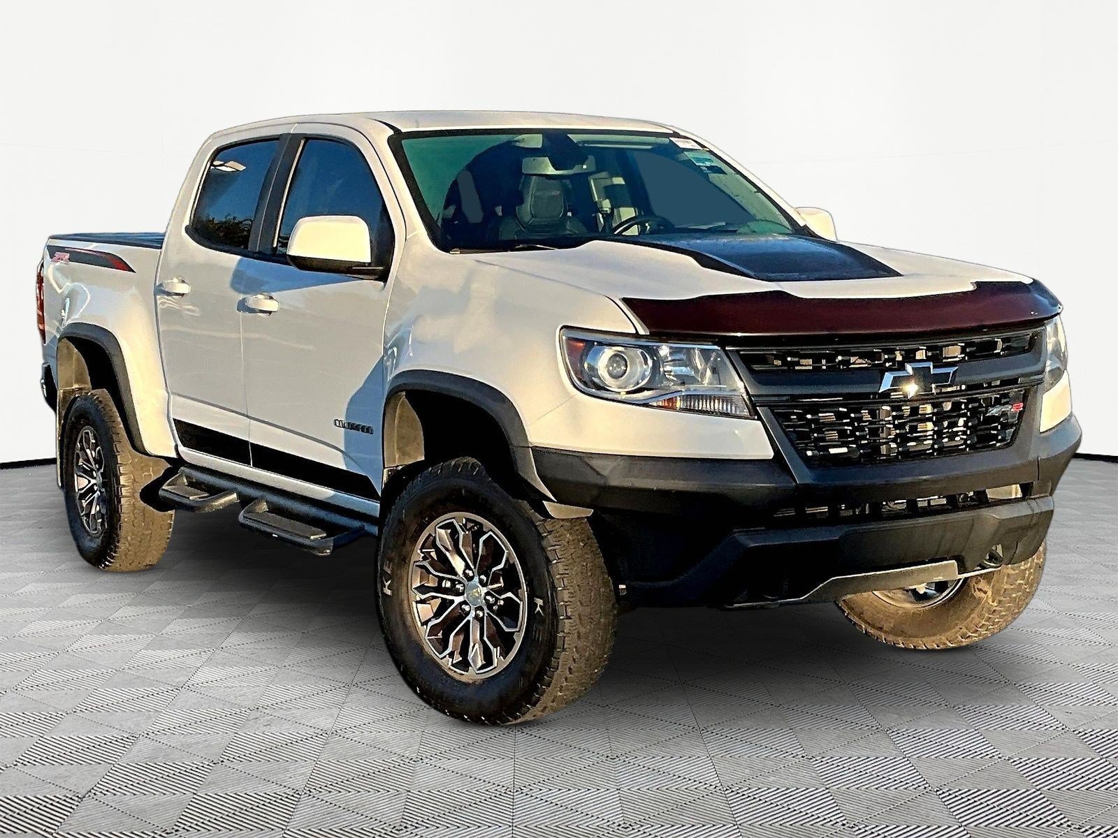 Used 2018 Chevrolet Colorado ZR2 w/ LPO, Door Decal Package AWD/4WD image 3