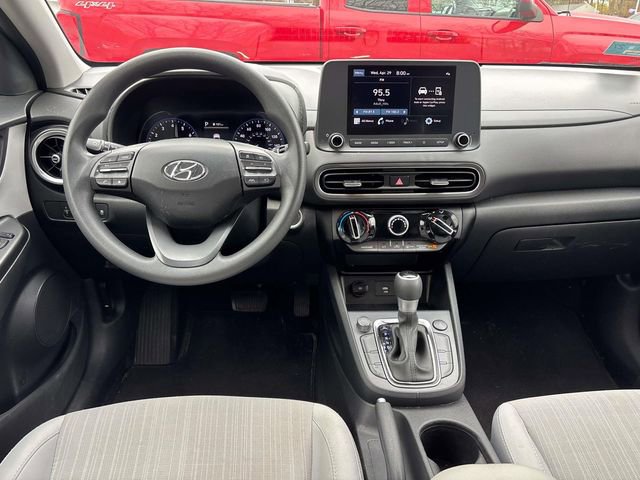 Certified 2023 Hyundai Kona SEL AWD/4WD image 3