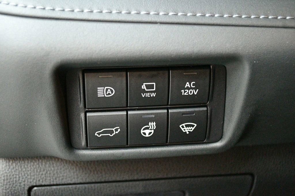 Used 2022 Toyota Highlander Limited AWD/4WD image 72