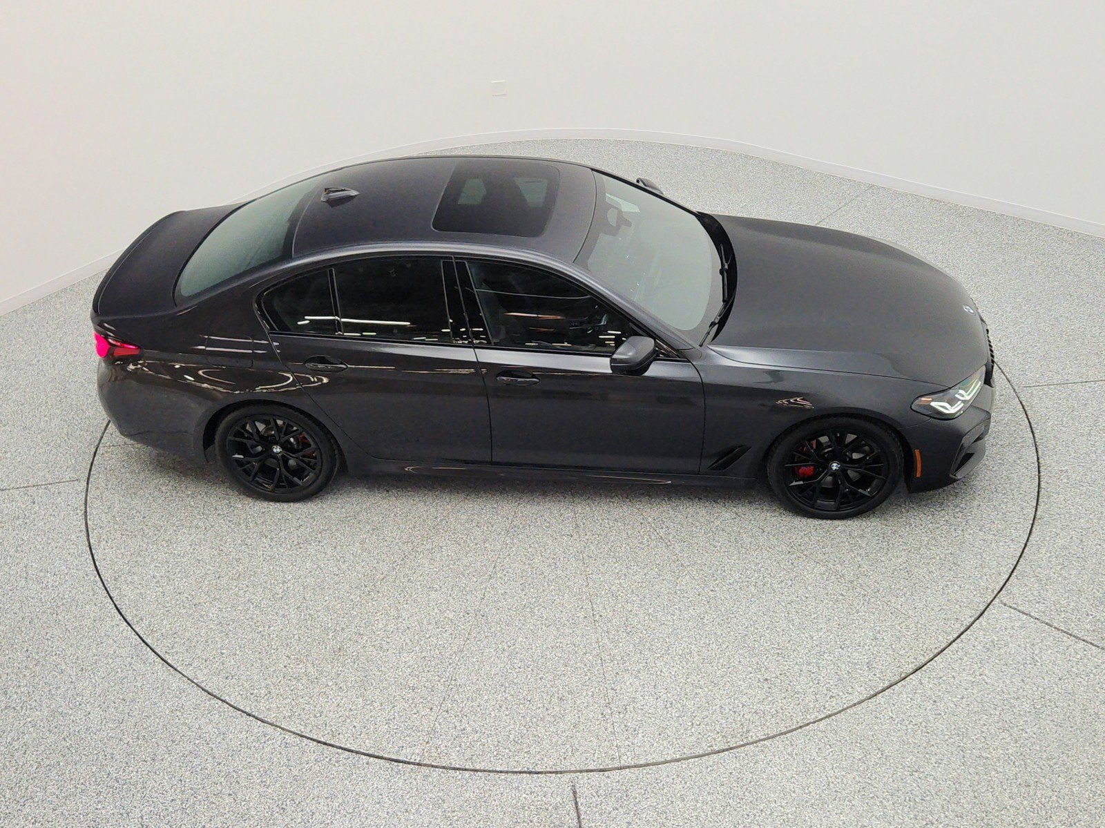 Used 2023 BMW M550i xDrive w/ Executive Package AWD/4WD image 26