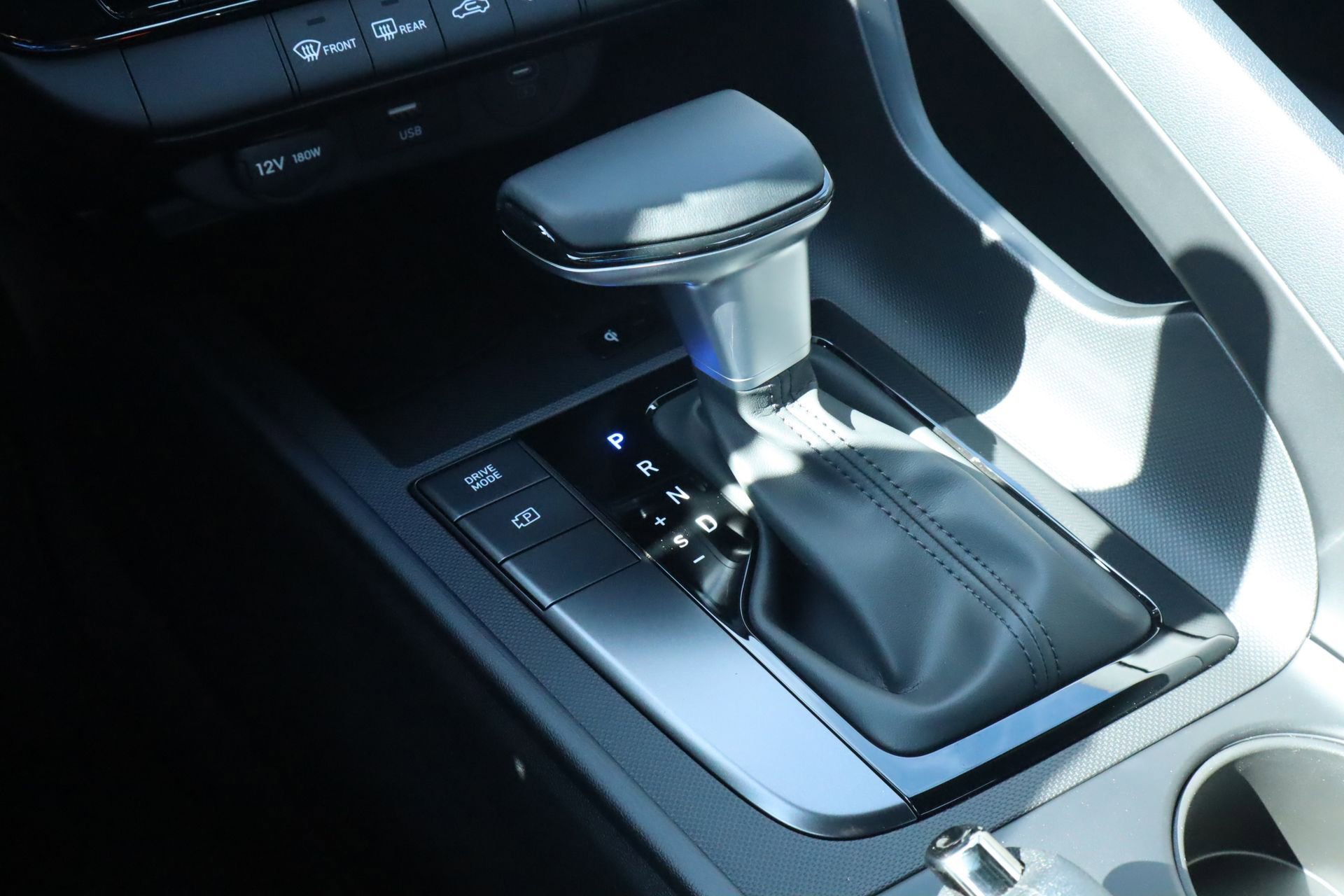 New 2025 Hyundai Elantra Sport w/ Cargo Package image 15