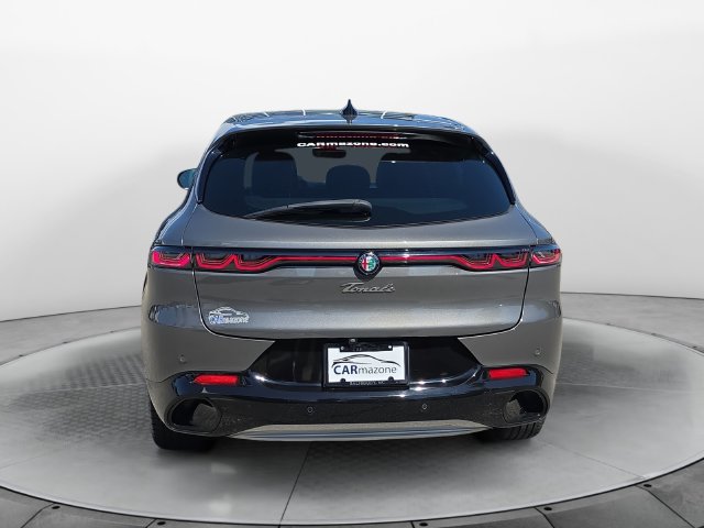 Used 2024 Alfa Romeo Tonale Ti AWD/4WD image 4