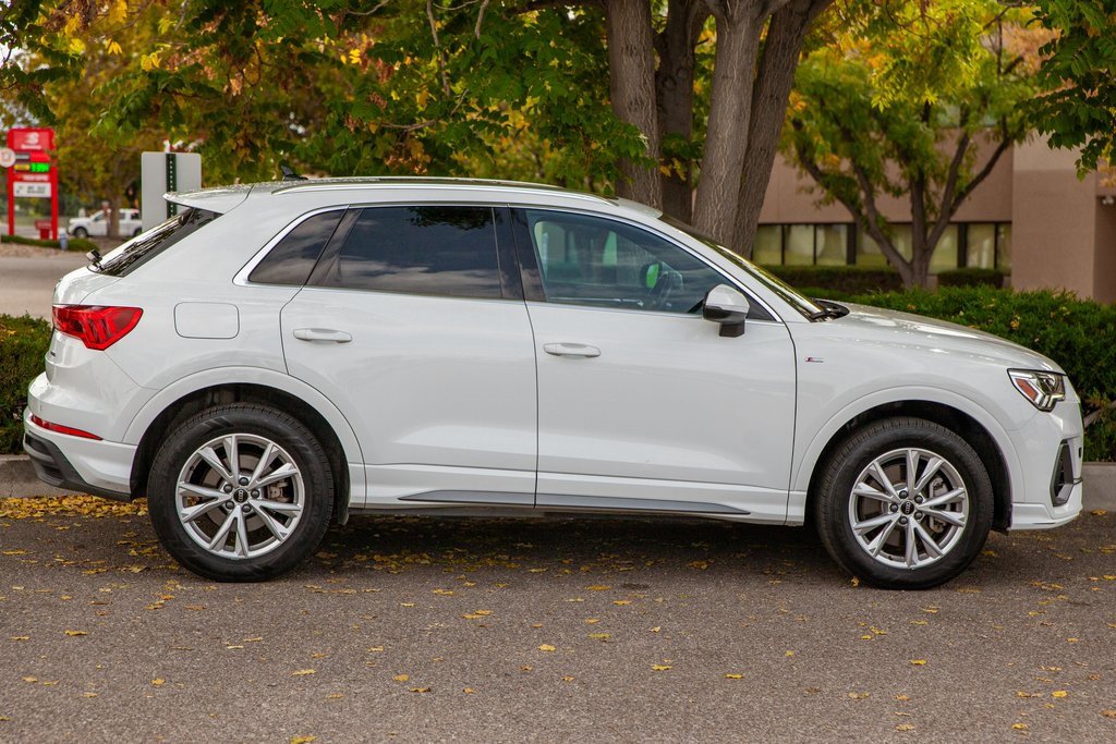 Used 2024 Audi Q3 2.0T Premium image 4