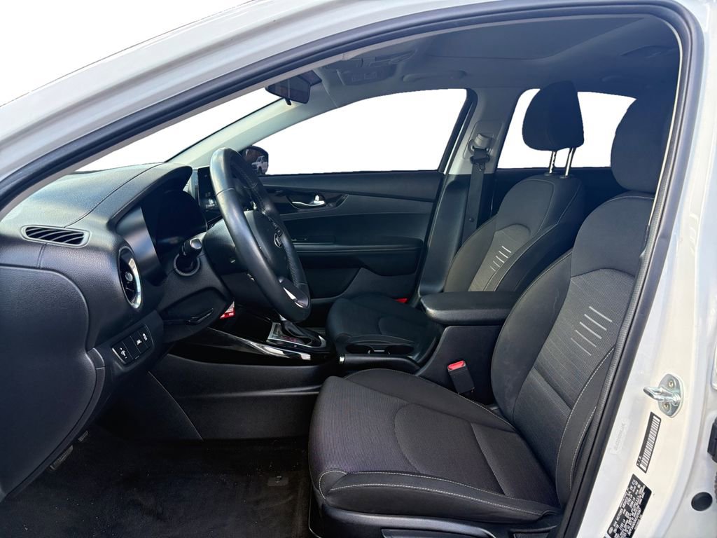 Used 2019 Kia Forte S w/ S Premium Package image 10