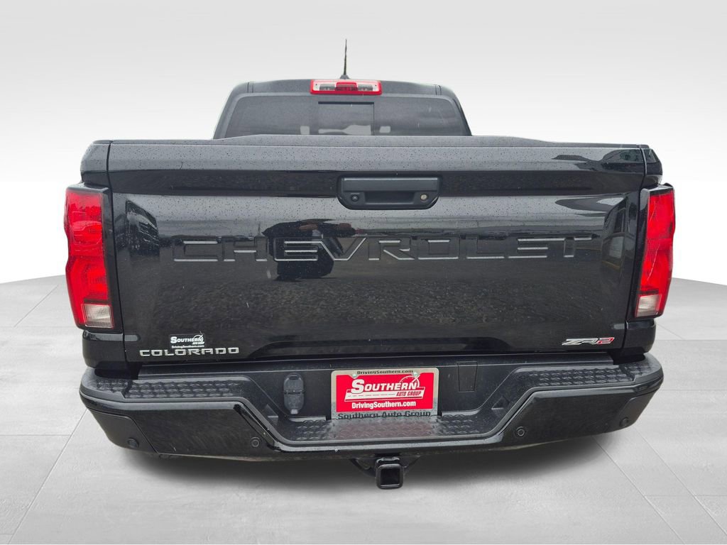 Used 2024 Chevrolet Colorado ZR2 w/ Technology Package AWD/4WD image 5