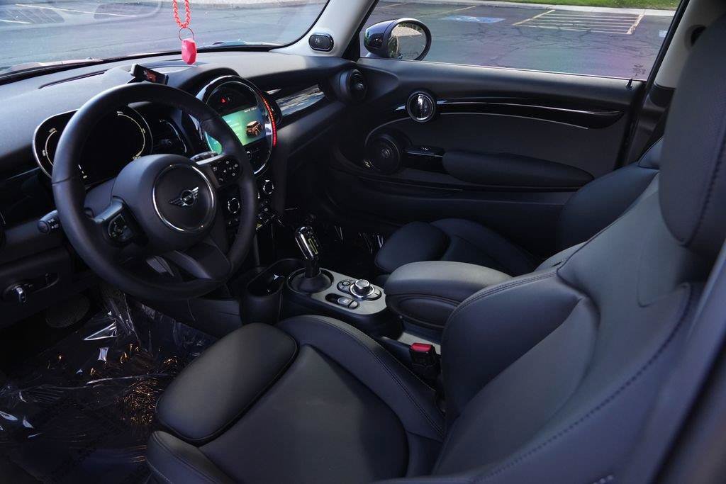 Used 2024 MINI Cooper SE FWD image 9