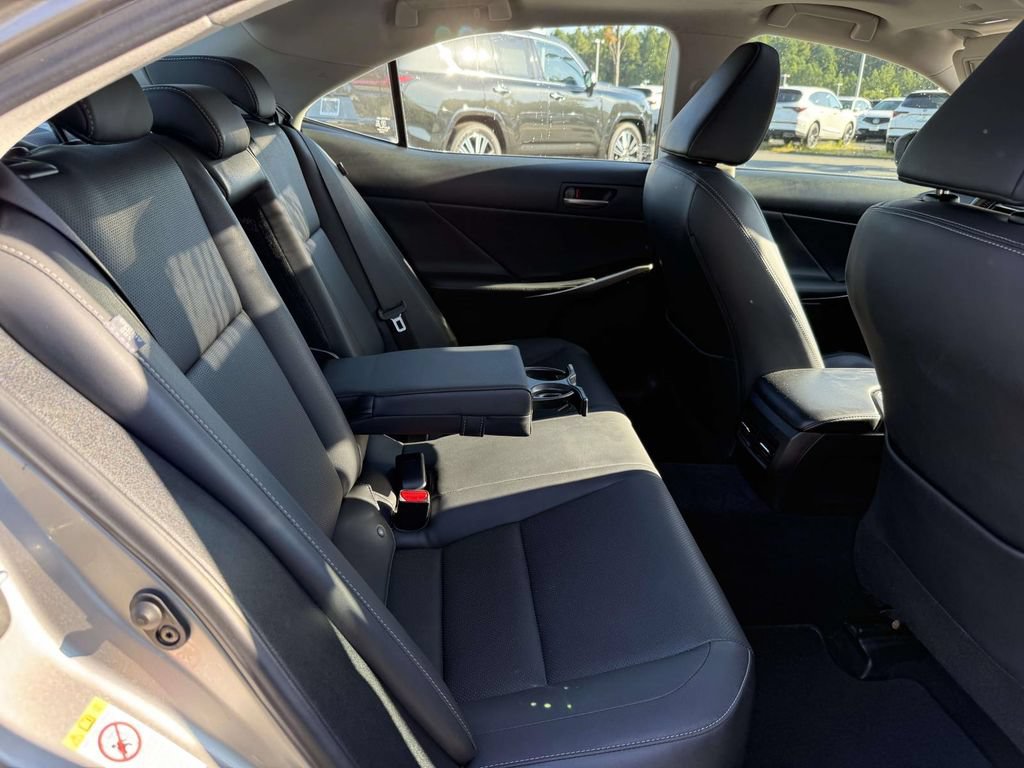 Used 2019 Lexus IS 300 AWD w/ Navigation Package image 15