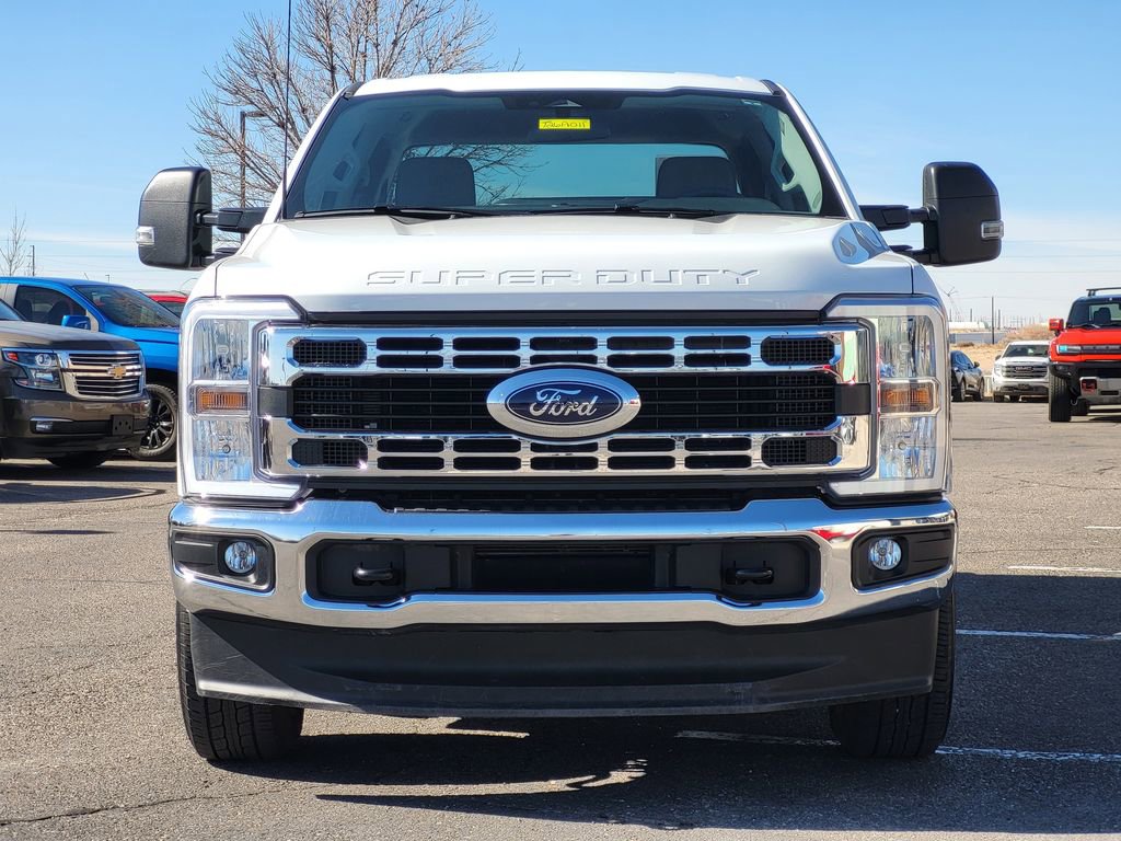 Used 2025 Ford F250 XLT image 3