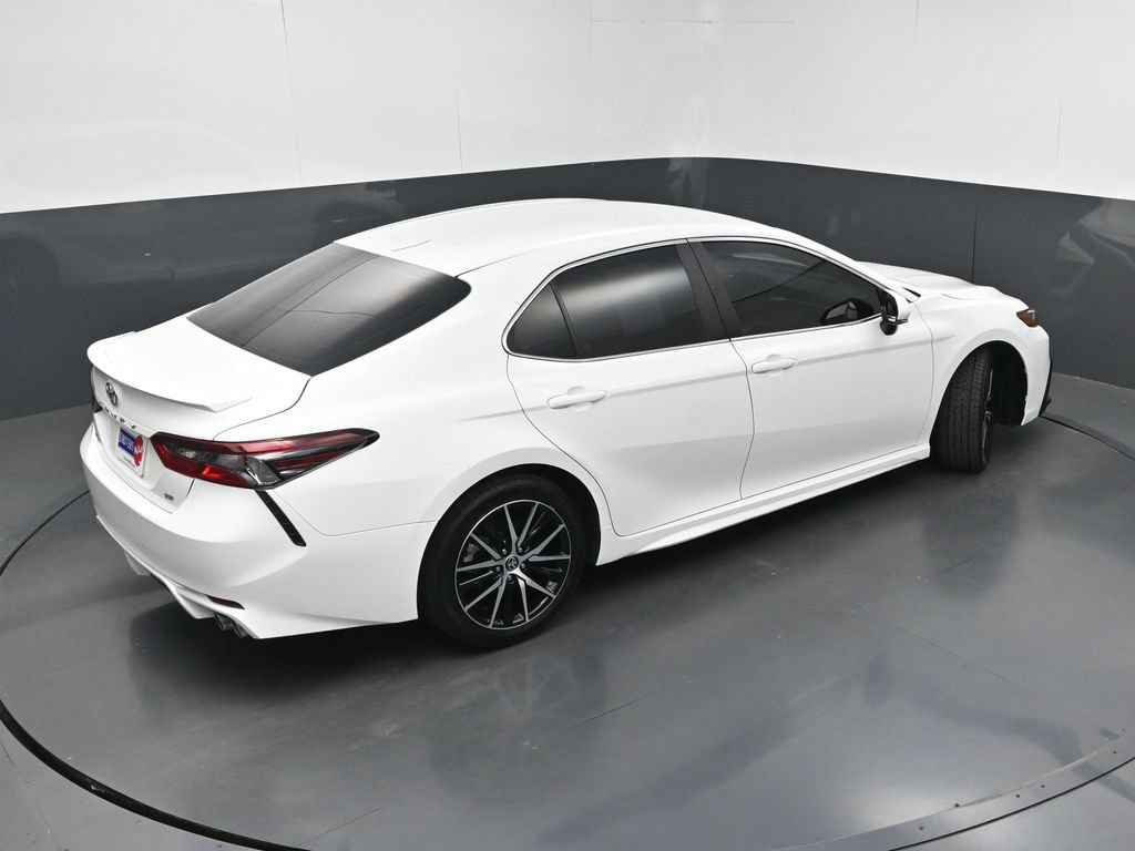 Used 2024 Toyota Camry SE FWD image 35