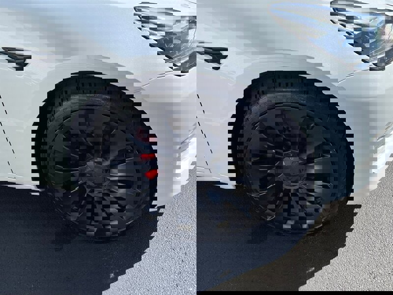 Used 2023 Tesla Model 3 Performance image 10