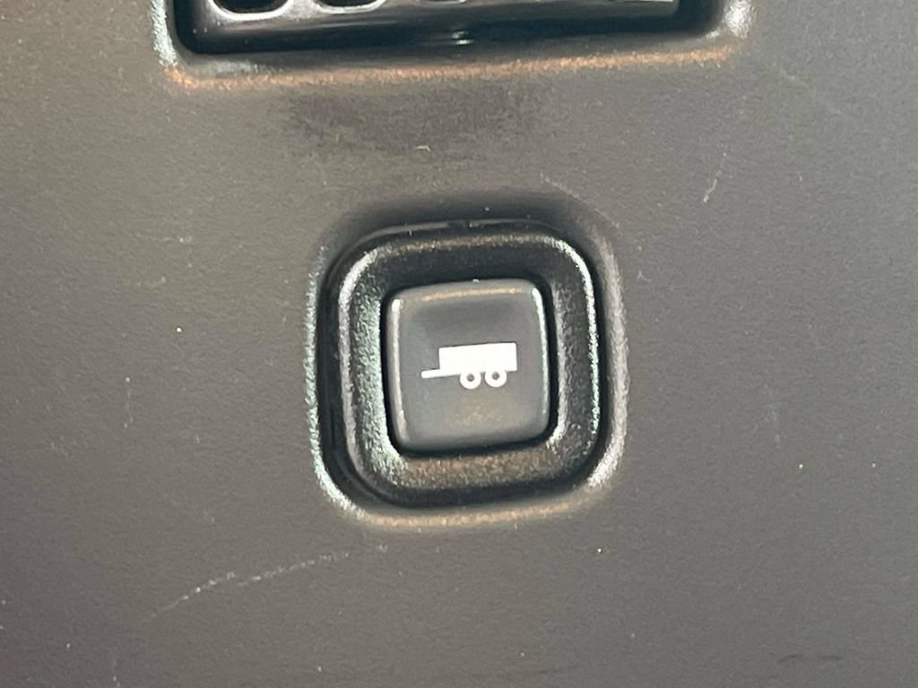 Used 2025 GMC Savana 2500 w/ Driver Convenience Package RWD image 31