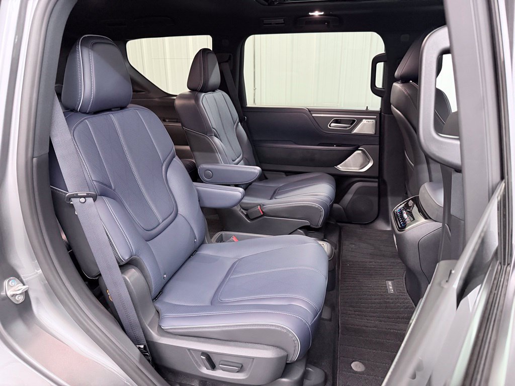 Certified 2026 INFINITI QX80 4WD w/ Sport Exterior Package image 45