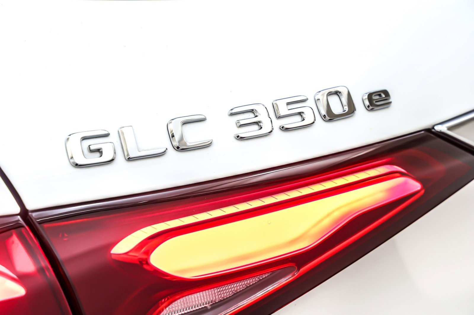 Certified 2025 Mercedes-Benz GLC 350e 4MATIC image 11