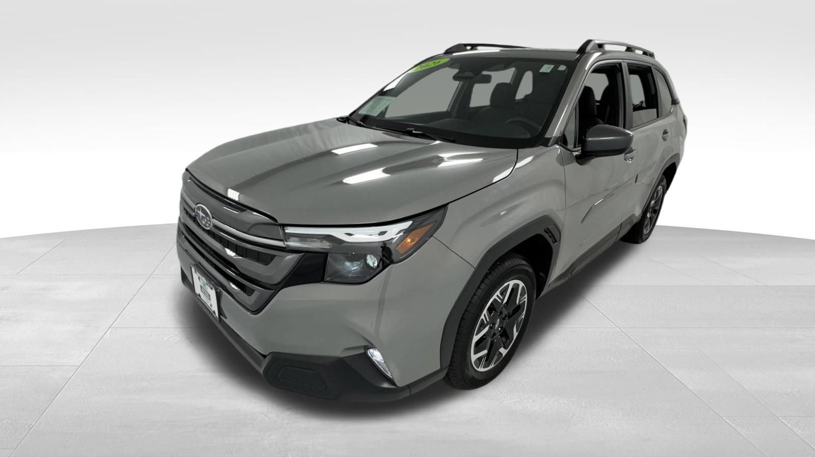 Used 2026 Subaru Forester Premium AWD/4WD image 8