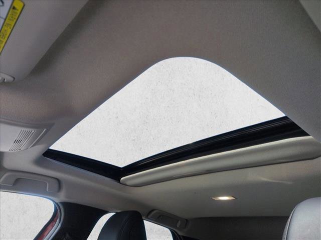 Used 2024 MAZDA CX-30 AWD 2.5 S w/ Premium Package image 16