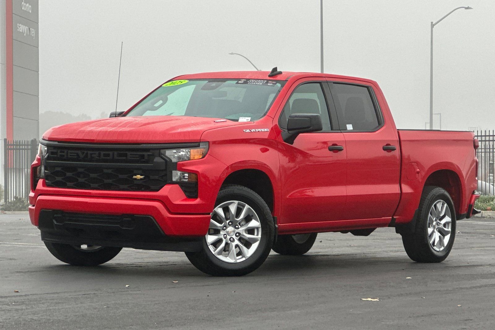 Used 2025 Chevrolet Silverado 1500 Custom image 8