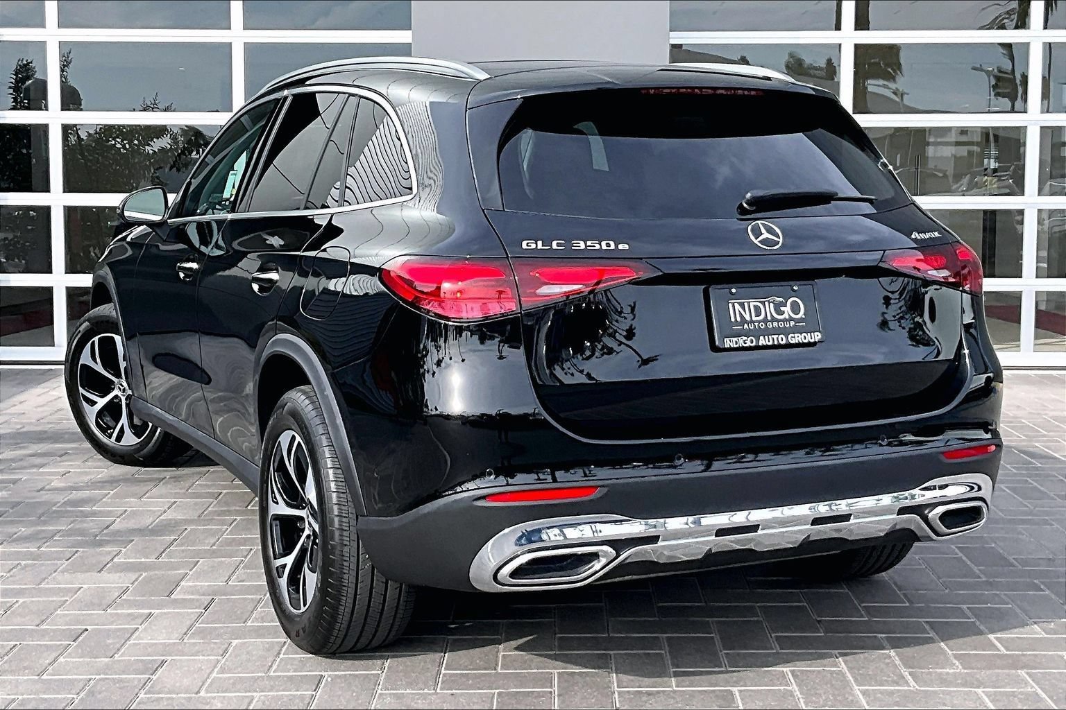 Used 2025 Mercedes-Benz GLC 350e 4MATIC image 12