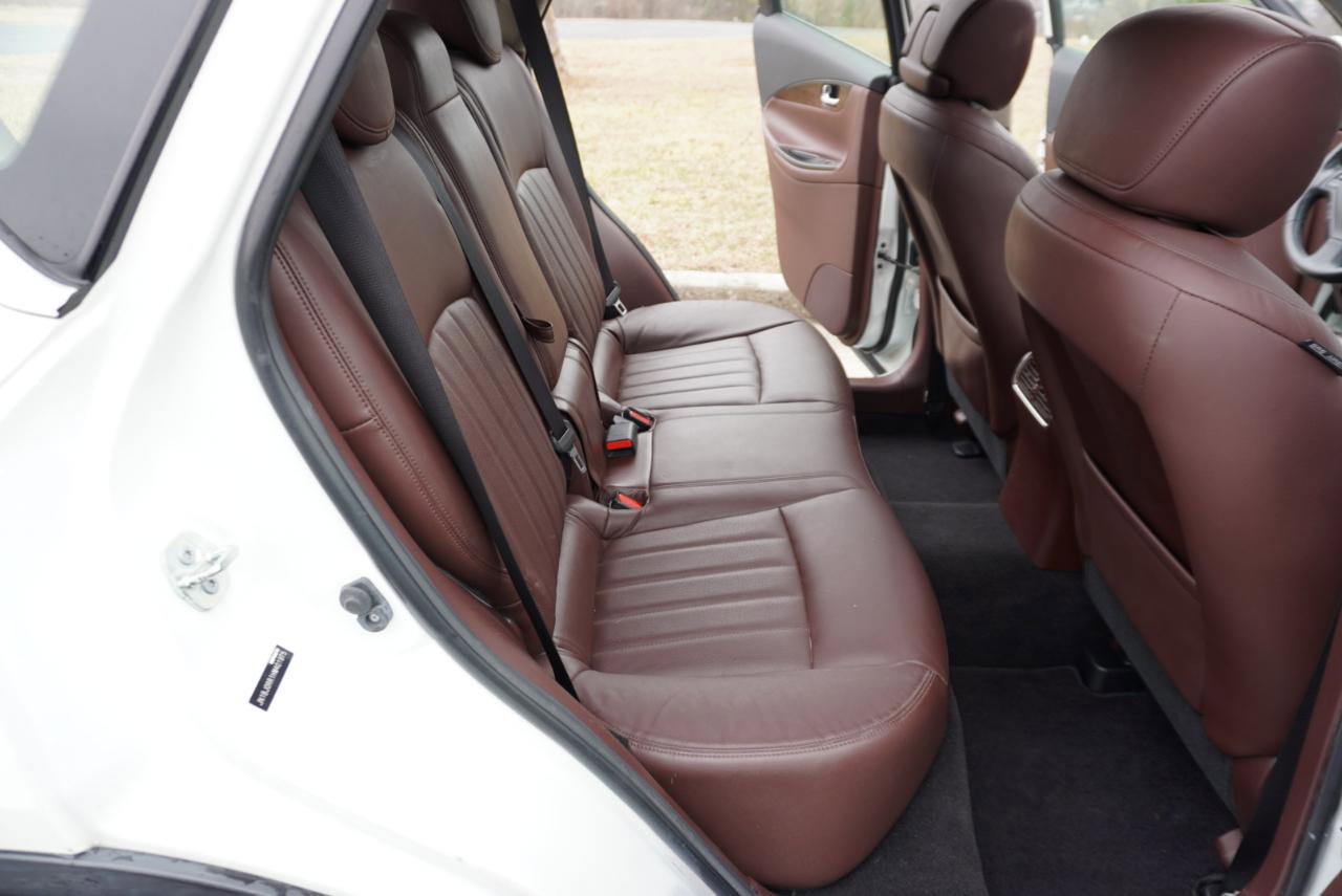 Used 2017 INFINITI QX50 AWD w/ Technology Package image 25