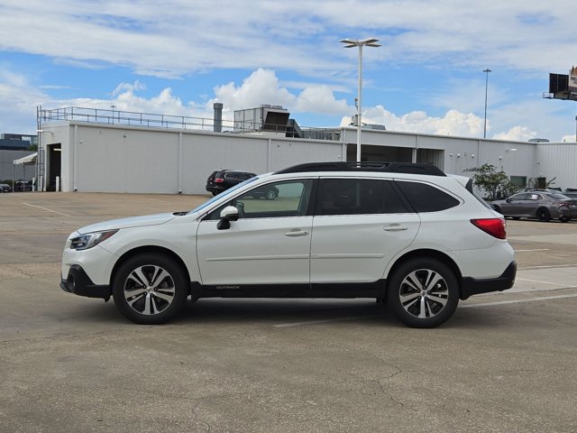 Used 2018 Subaru Outback 3.6R Limited AWD/4WD image 8