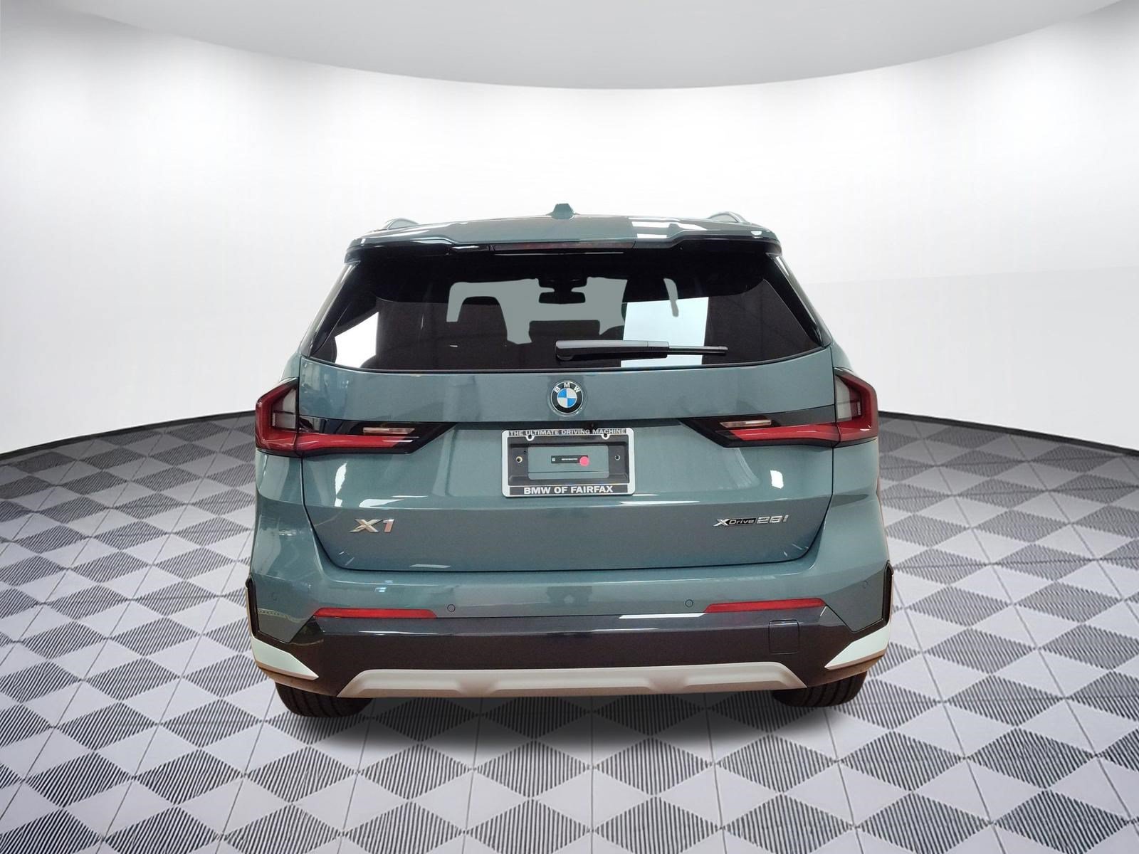 Certified 2025 BMW X1 xDrive28i w/ Convenience Package AWD/4WD image 10