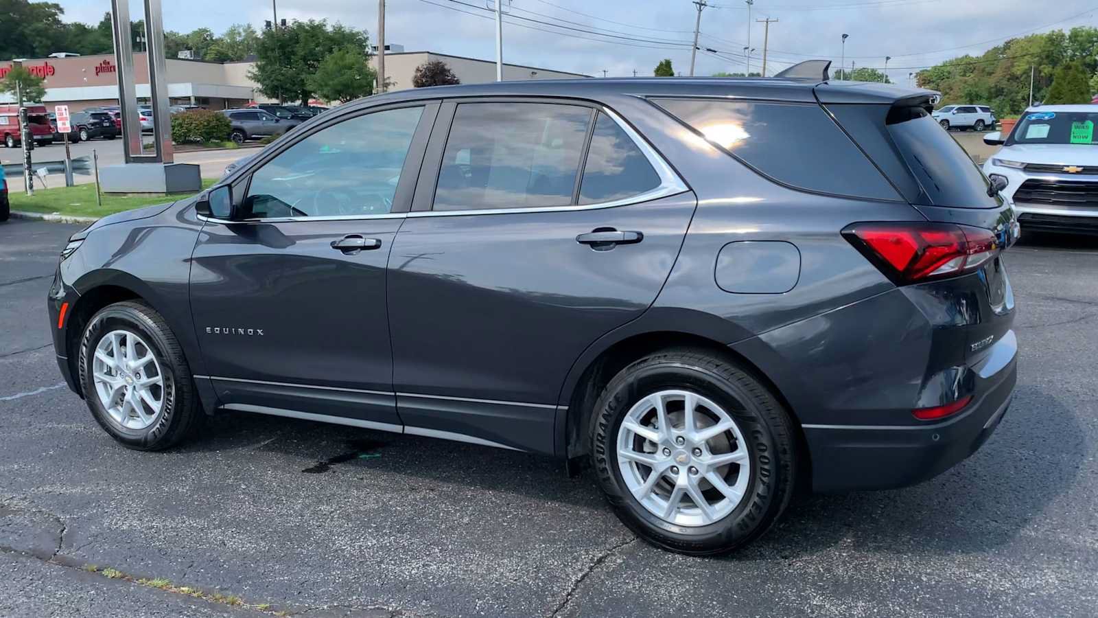 Certified 2023 Chevrolet Equinox LT AWD/4WD image 6