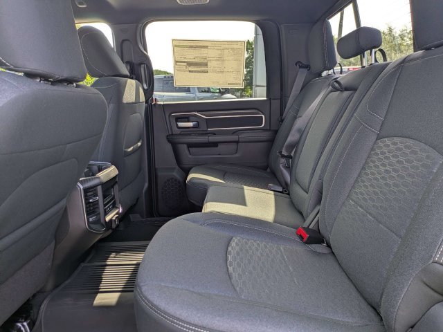 New 2026 RAM 3500 Big Horn AWD/4WD image 14