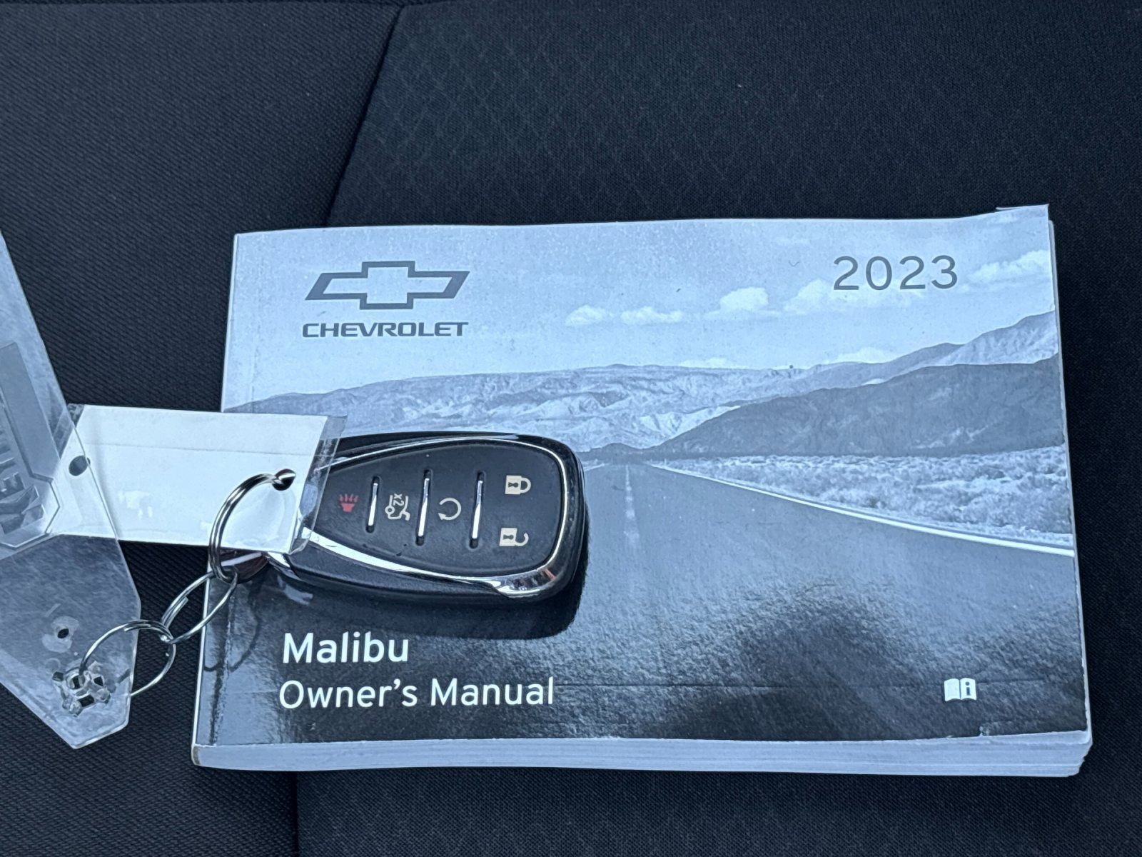 Used 2023 Chevrolet Malibu LT FWD image 9