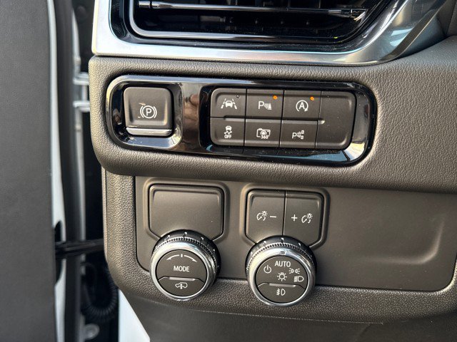 New 2026 GMC Yukon XL Denali w/ Sun & Power Step Package image 27