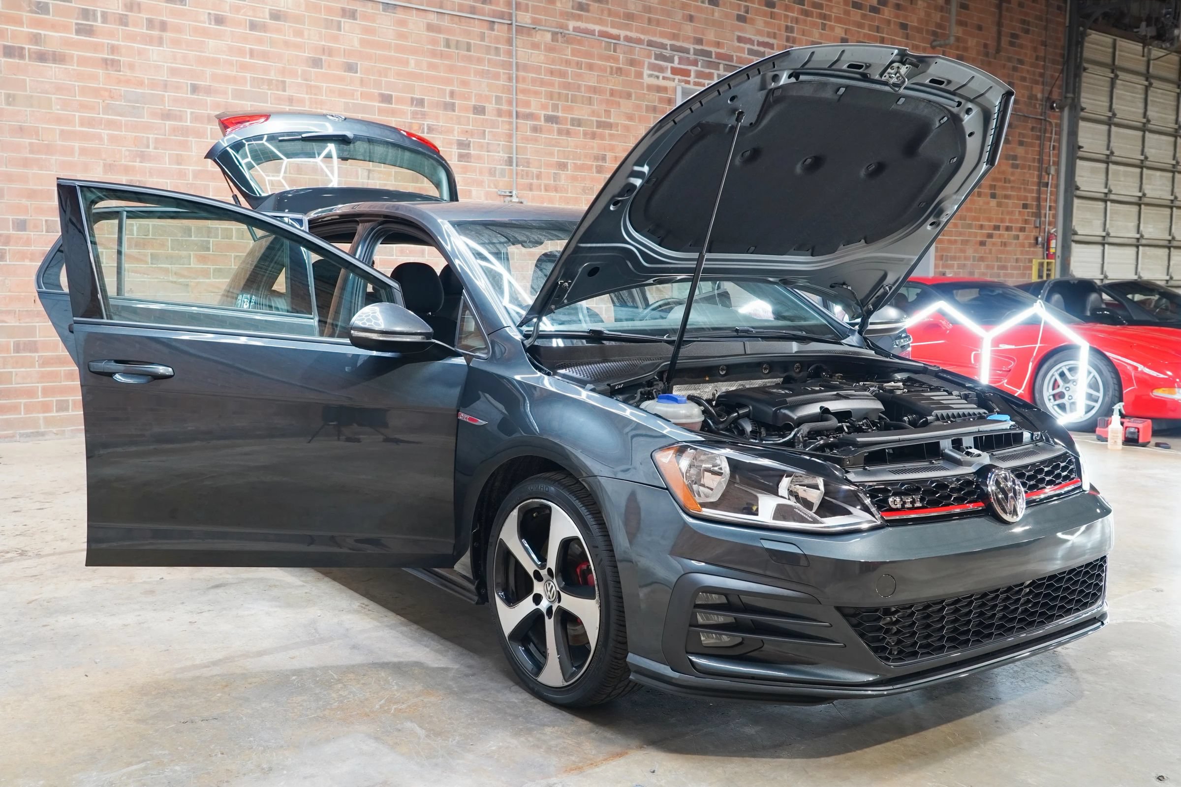 Used 2017 Volkswagen GTI S FWD image 26