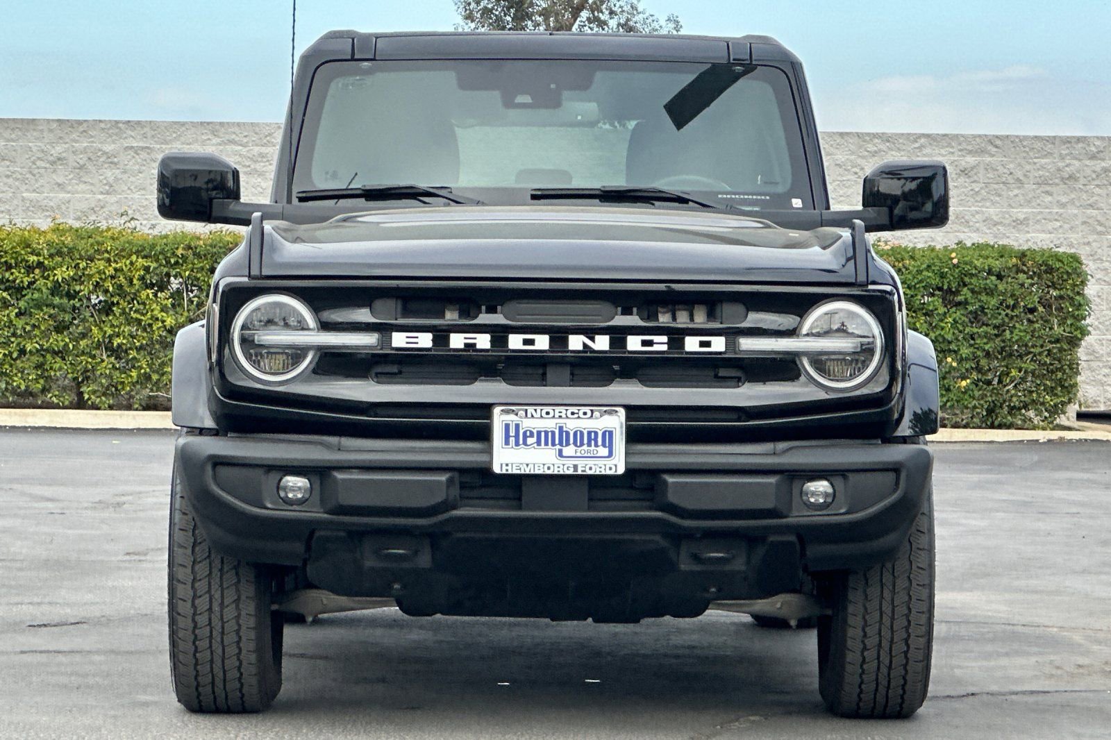 Used 2025 Ford Bronco Outer Banks image 9