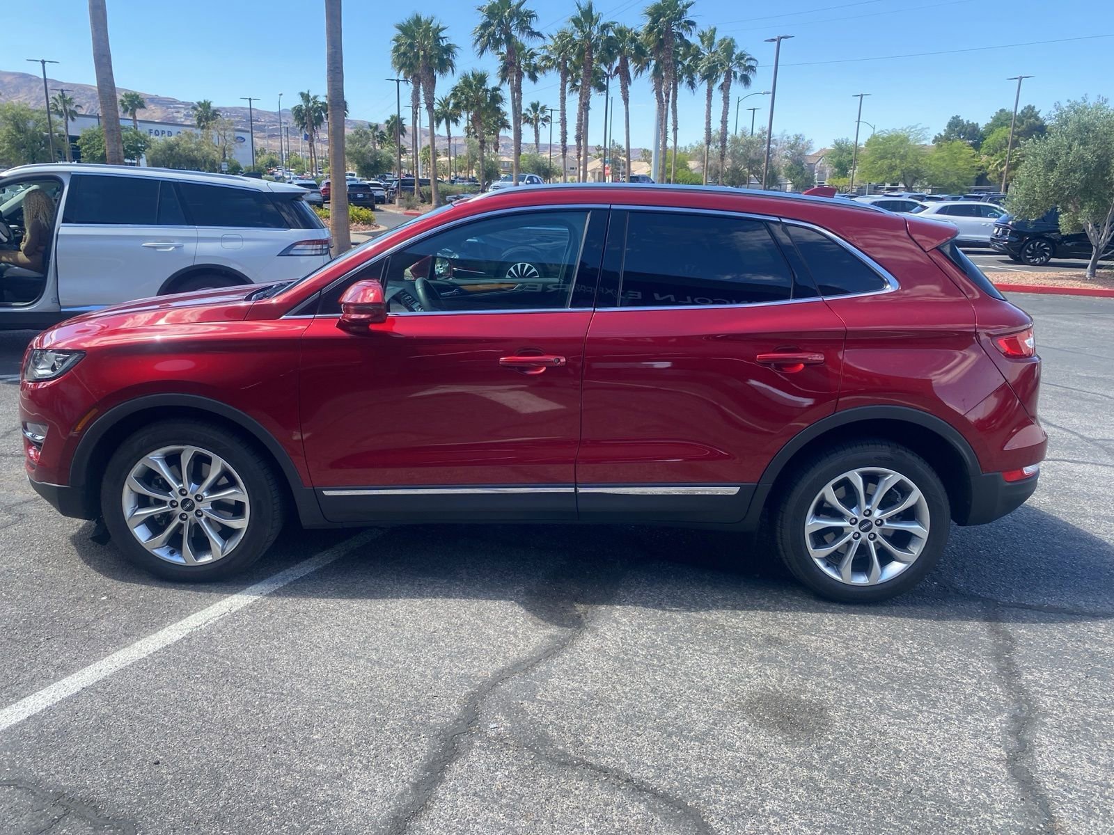 Used 2019 Lincoln MKC Select w/ Select Plus Package FWD image 8