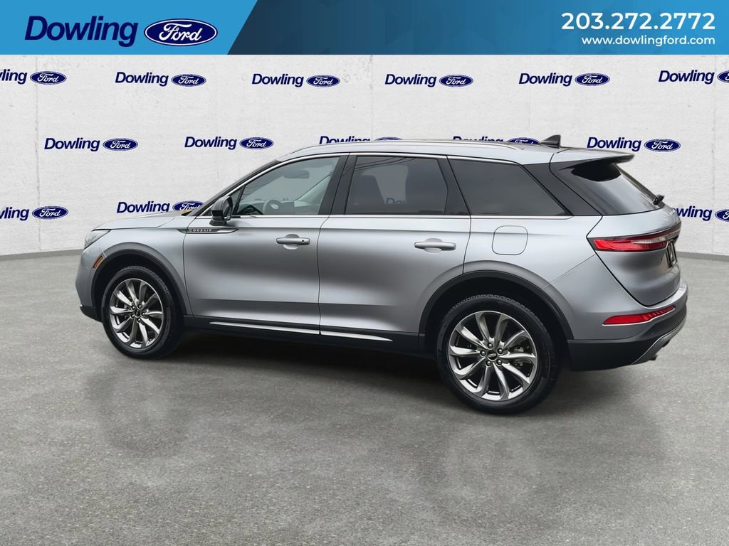 Used 2022 Lincoln Corsair AWD w/ Premium Package image 9