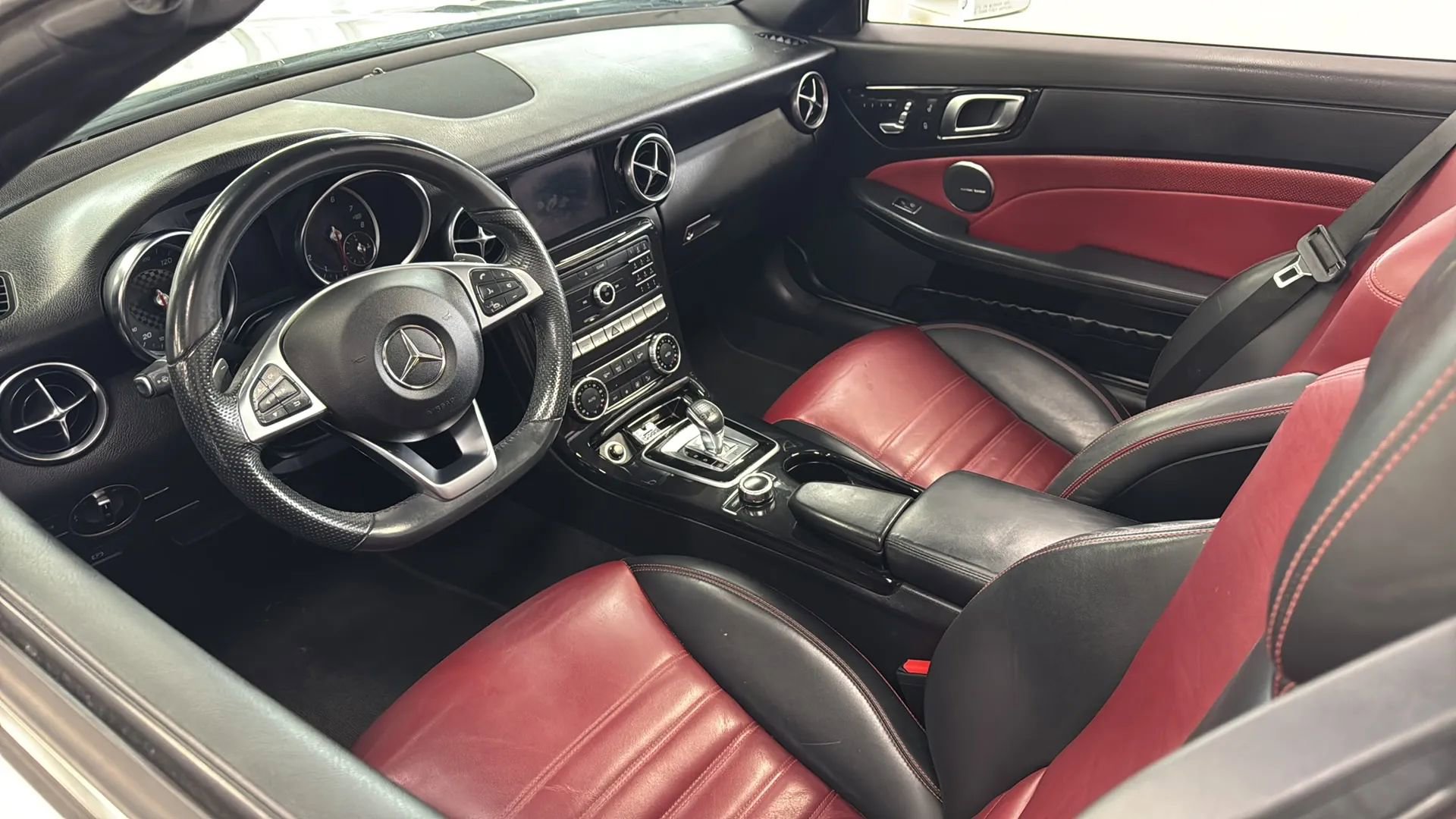 Used 2020 Mercedes-Benz SLC 300 image 71