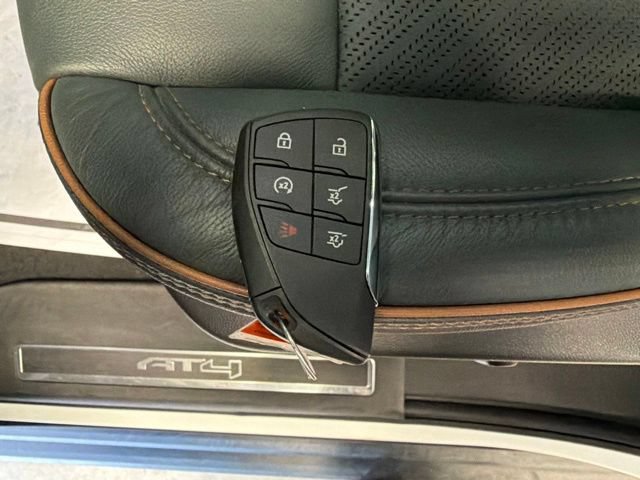 Used 2025 GMC Yukon AT4 w/ AT4 Premium Plus Package AWD/4WD image 36