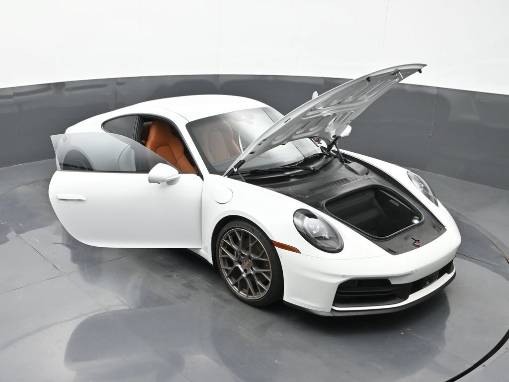 Certified 2025 Porsche 911 Carrera RWD image 29
