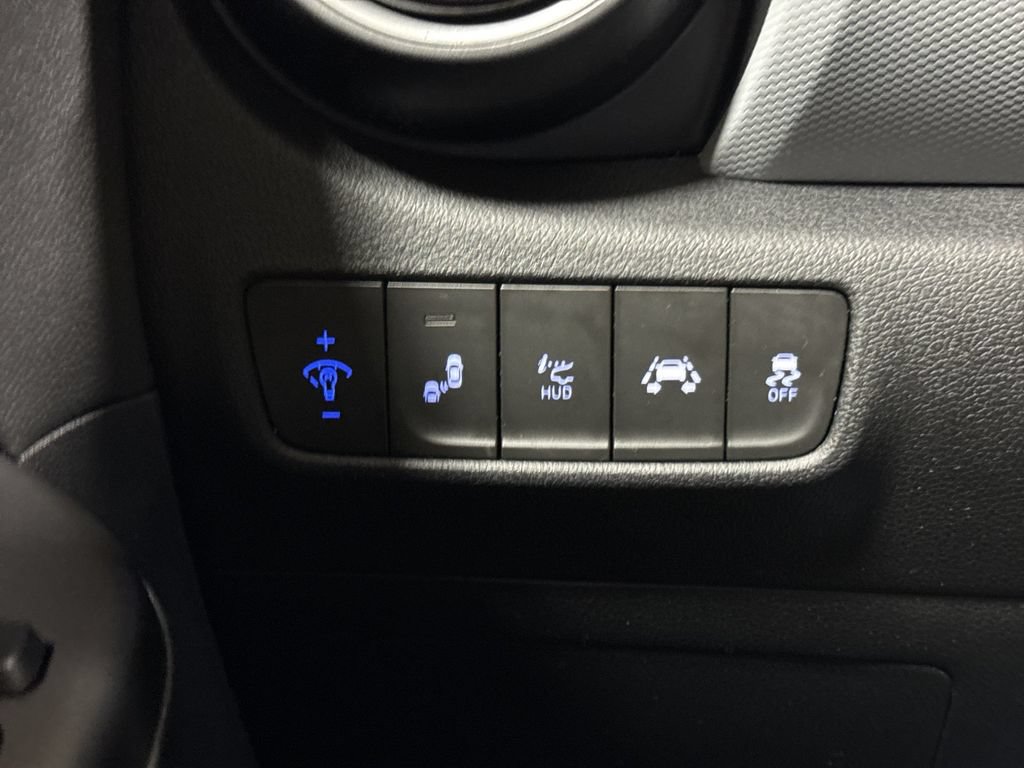 Used 2018 Hyundai Kona Ultimate AWD/4WD image 19