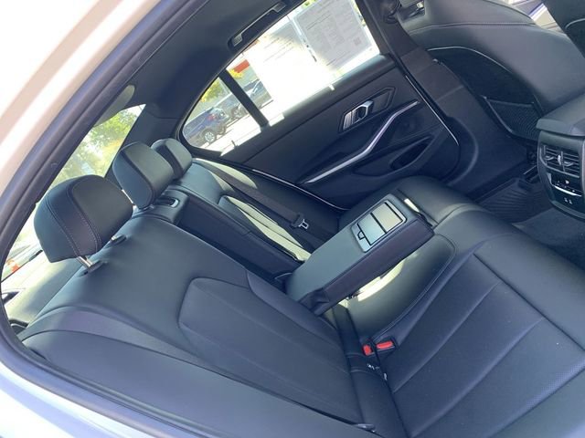 Used 2022 BMW 330i xDrive Sedan w/ Driving Assistance Package AWD/4WD image 12