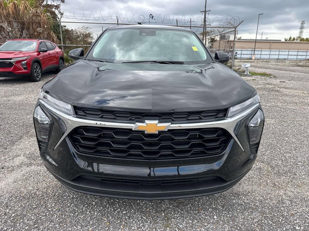 New 2026 Chevrolet Trax LS w/ LS Convenience Package image 2