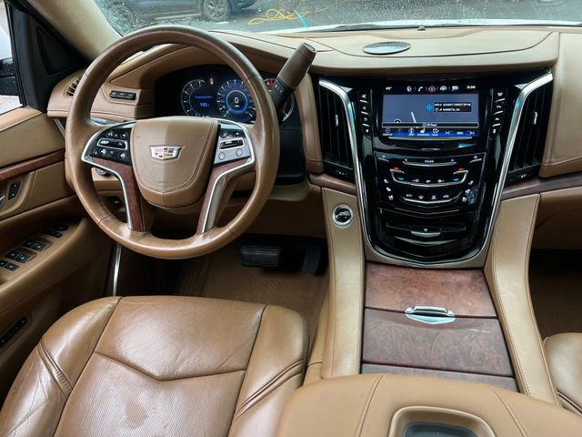Used 2016 Cadillac Escalade ESV Platinum image 17