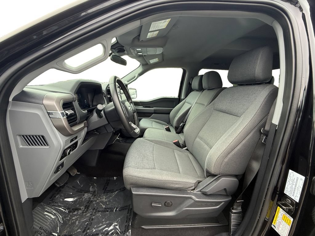 Used 2025 Ford F150 XLT w/ Equipment Group 301A Standard AWD/4WD image 9