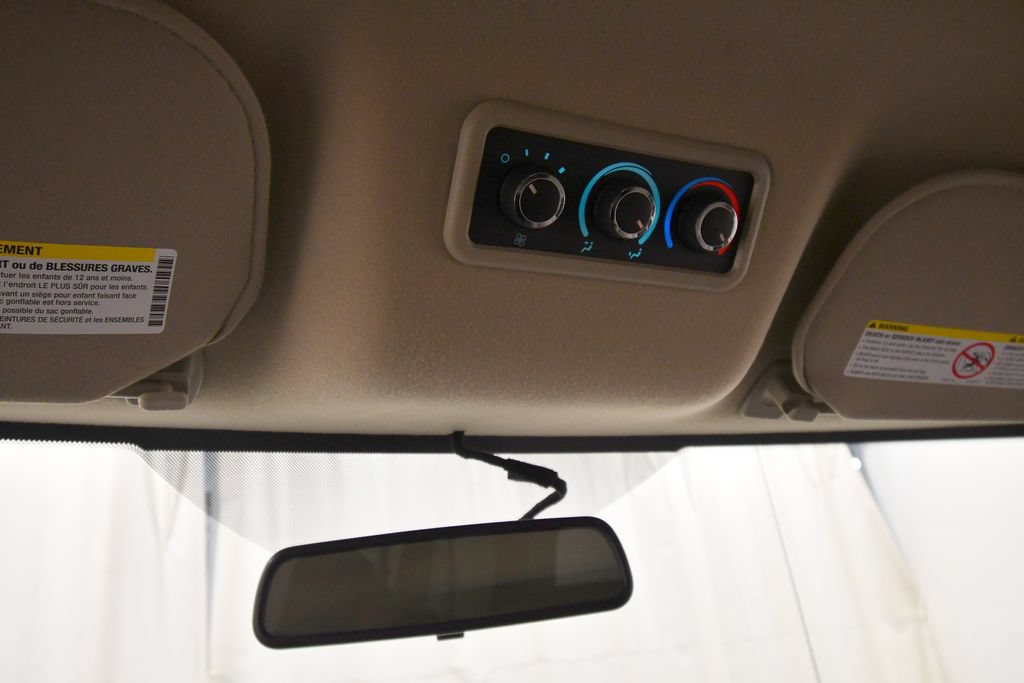 Used 2025 Chevrolet Express 3500 LS RWD image 21
