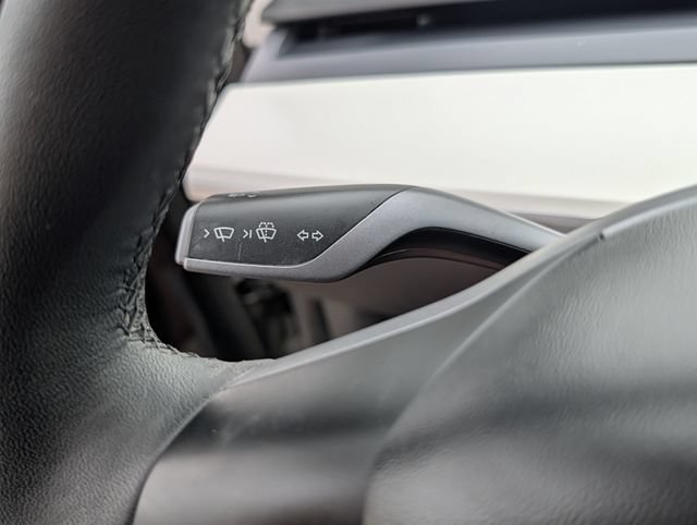 Used 2022 Tesla Model 3 Long Range AWD/4WD image 19